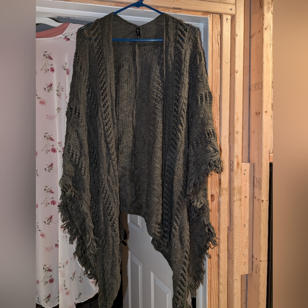 Torrid: Size 0-3x Women's Olive Green Knit Sweater Shall